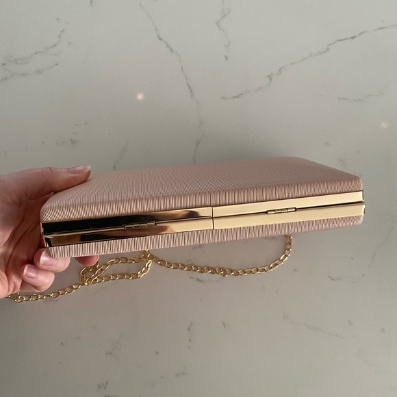 Light pink special occasion purse - Picture 5 of 5